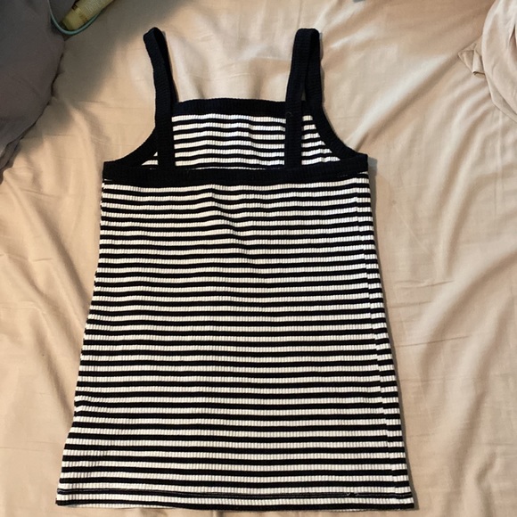 Black and white striped tank top - Picture 2 of 3